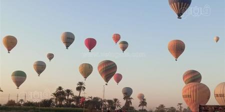 احتفالات كبرى بمطار البالون الطائر في الأقصر بذكرى نصر أكتوبر الـ51 (بث مباشر) - لاين نيوز