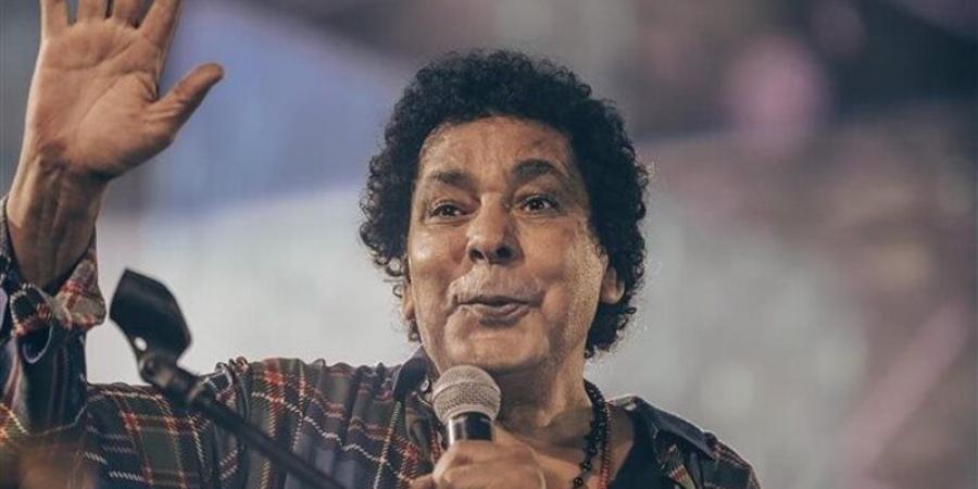 قلب الوطن مجروح وحدوتة مصرية، أبرز أغاني محمد منير الوطنية - لاين نيوز